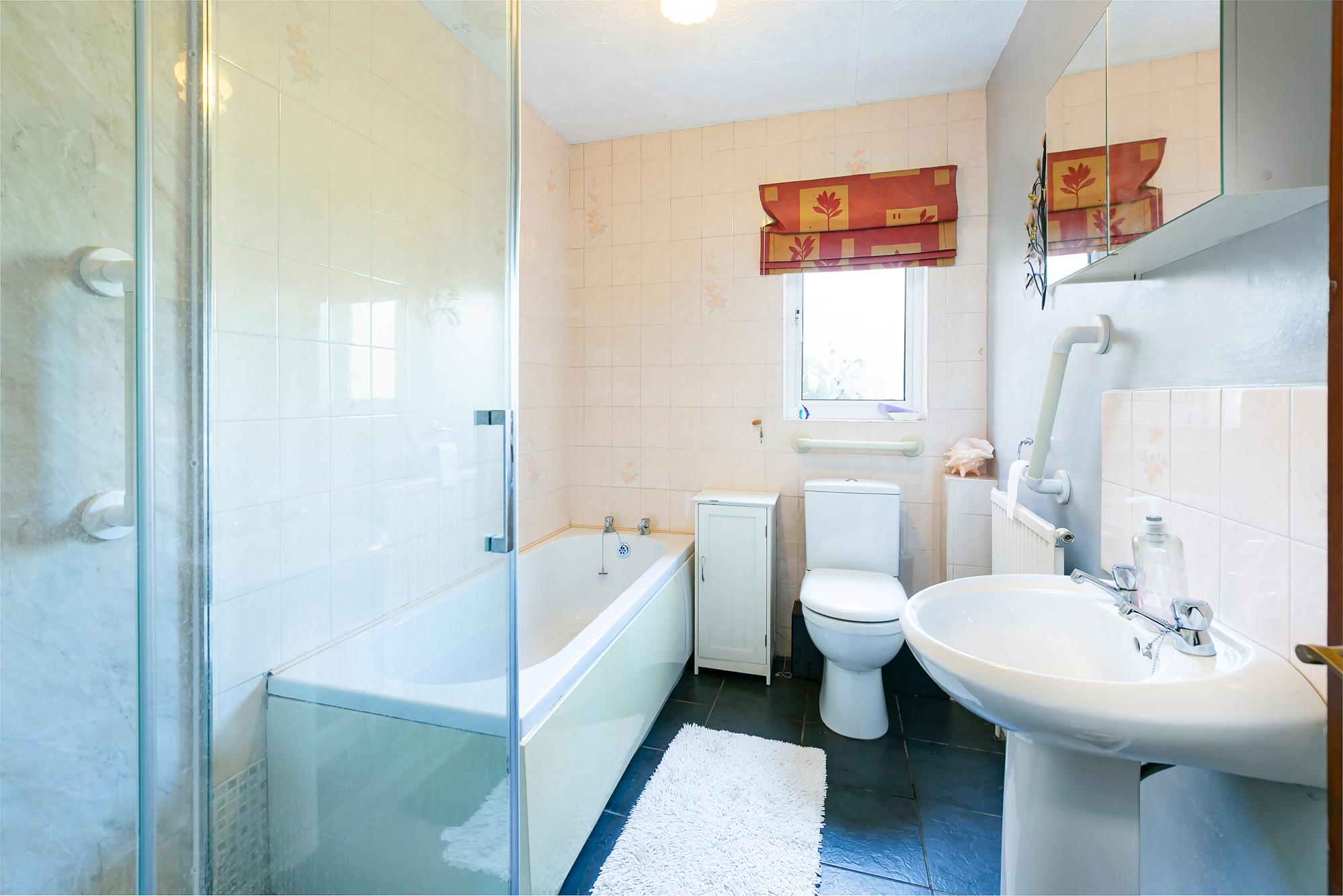 Thistledown Lodge  Beverley Lane, Sancton, York