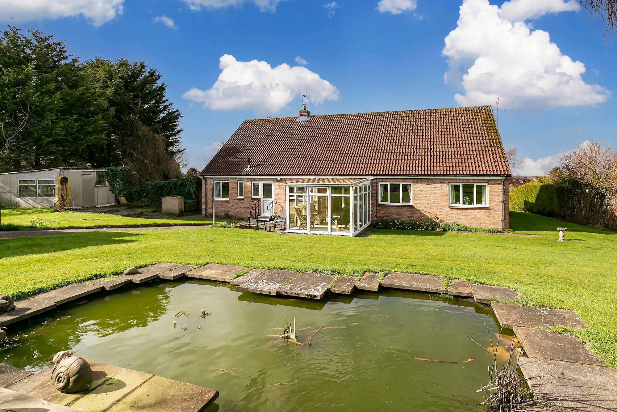 Thistledown Lodge  Beverley Lane, Sancton, York