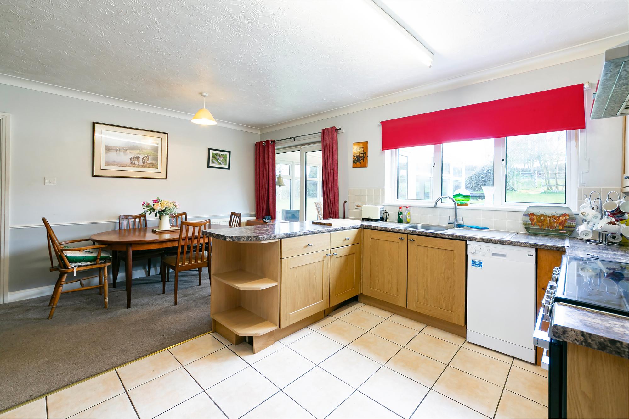 Thistledown Lodge  Beverley Lane, Sancton, York