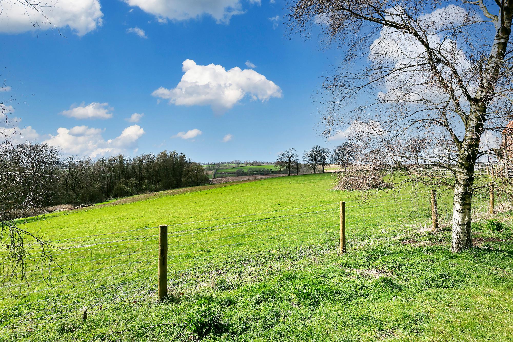 Millington Grange Millington, Givendale Hill, York