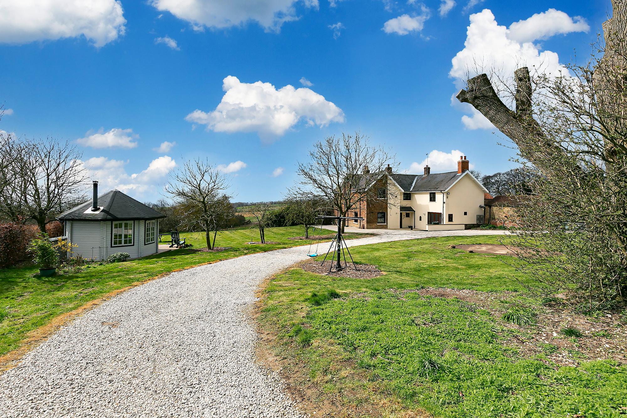 Millington Grange Millington, Givendale Hill, York