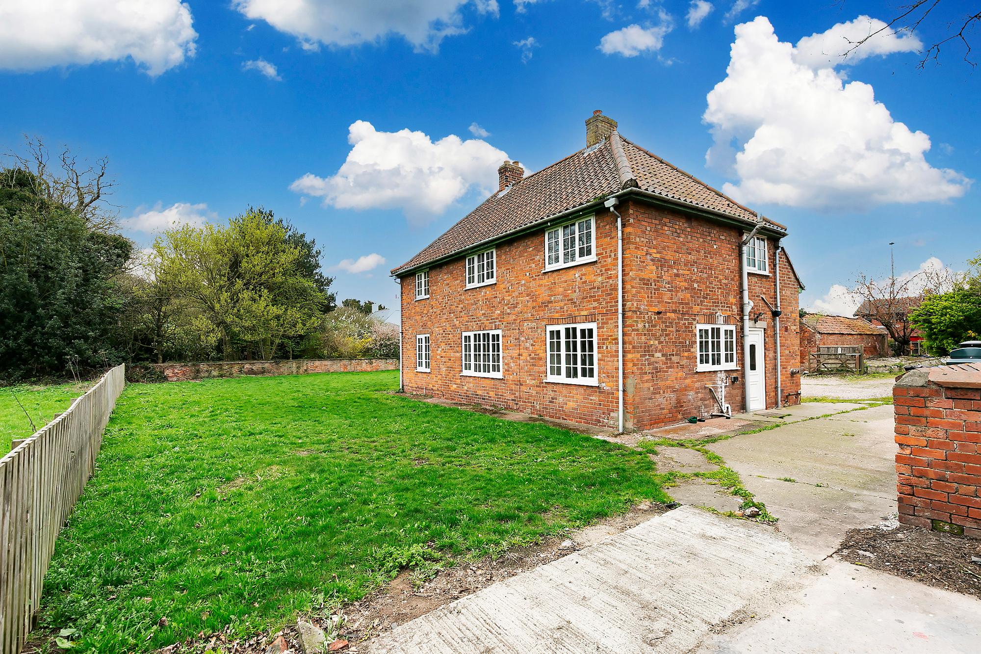 Gardeners Cottage High Street, Carlton, Goole