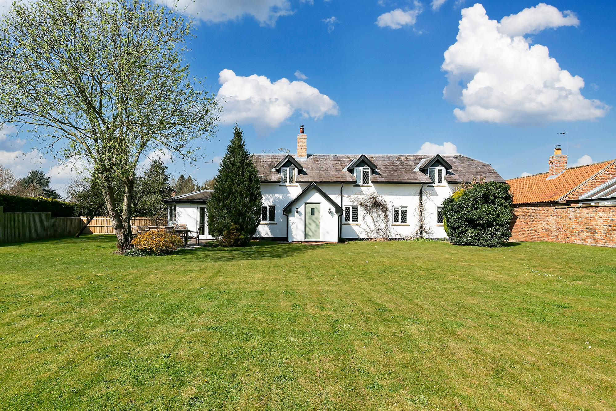 Home Farm Cottage Main Street, Everingham, York