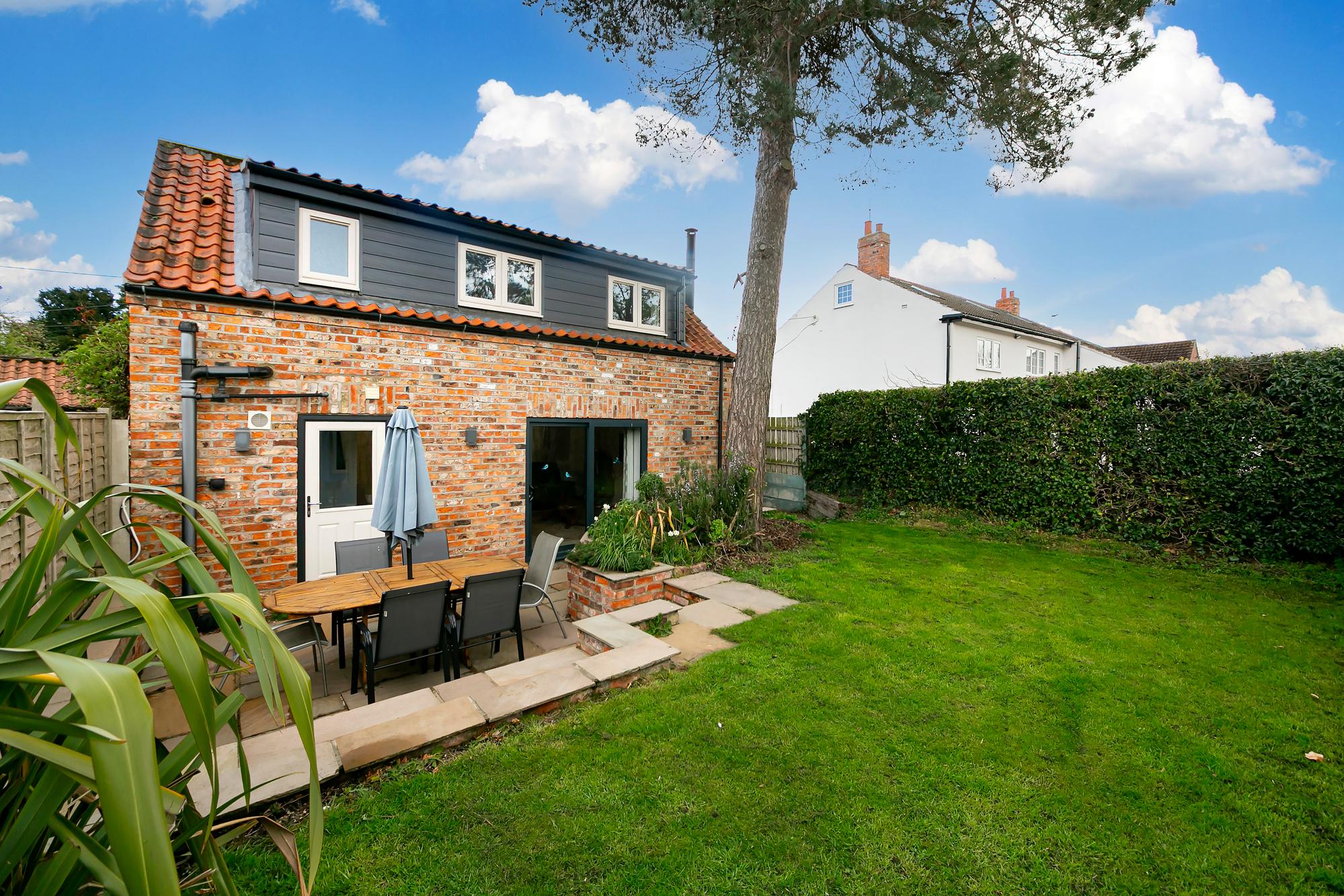Little Owl Barn Back Lane, Ellerton, York