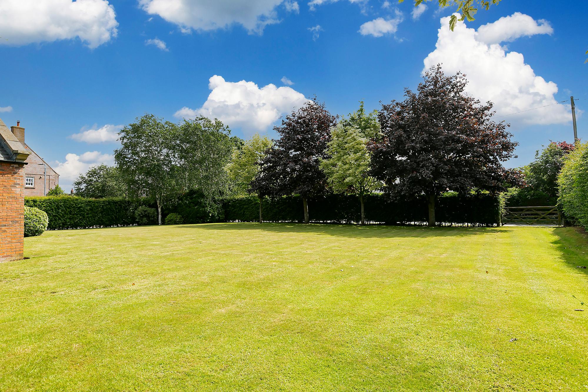 Ash House Village Farm Court, Newton On Derwent, York