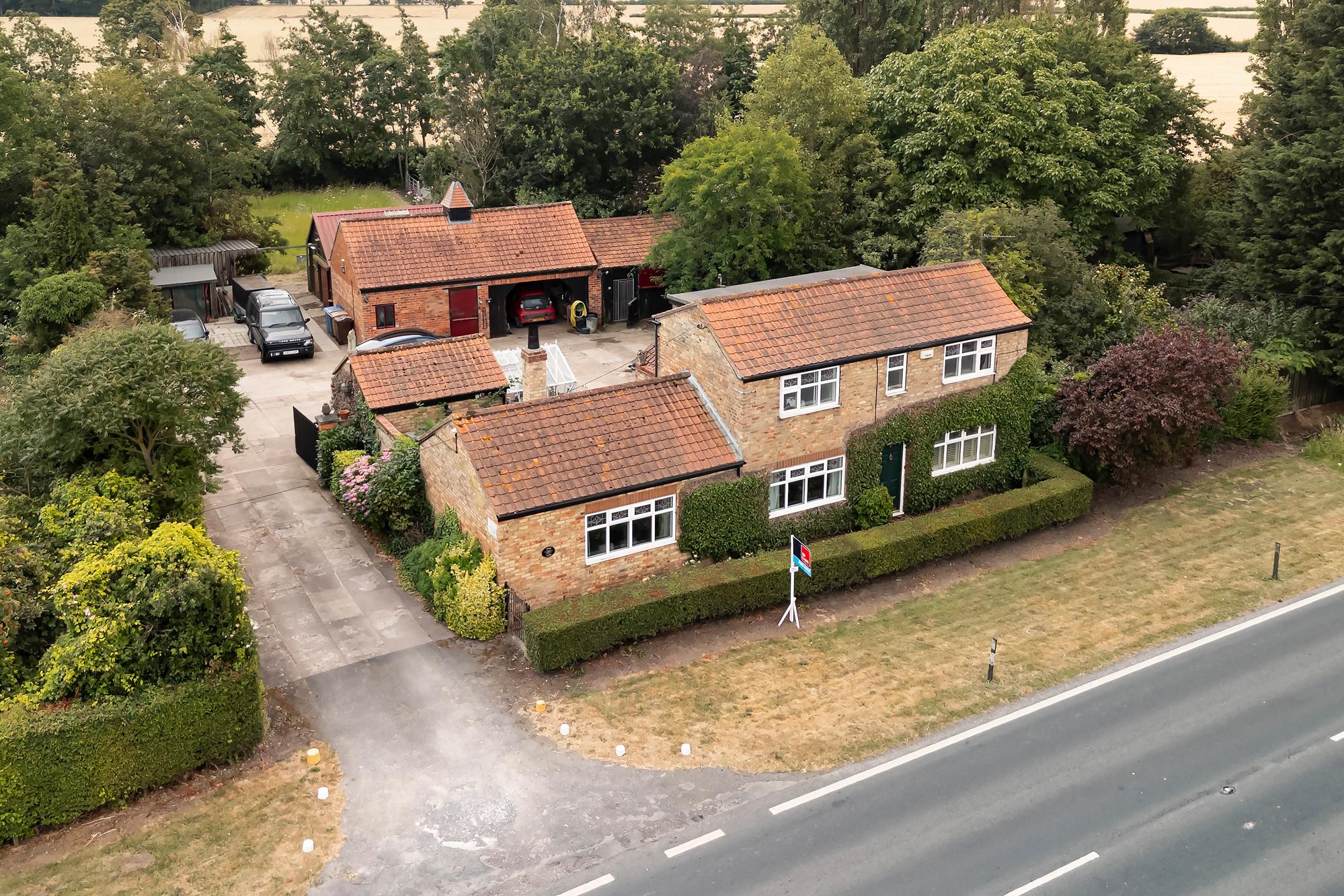 Pond Farm Howden Road, Holme-on-Spalding-Moor, York