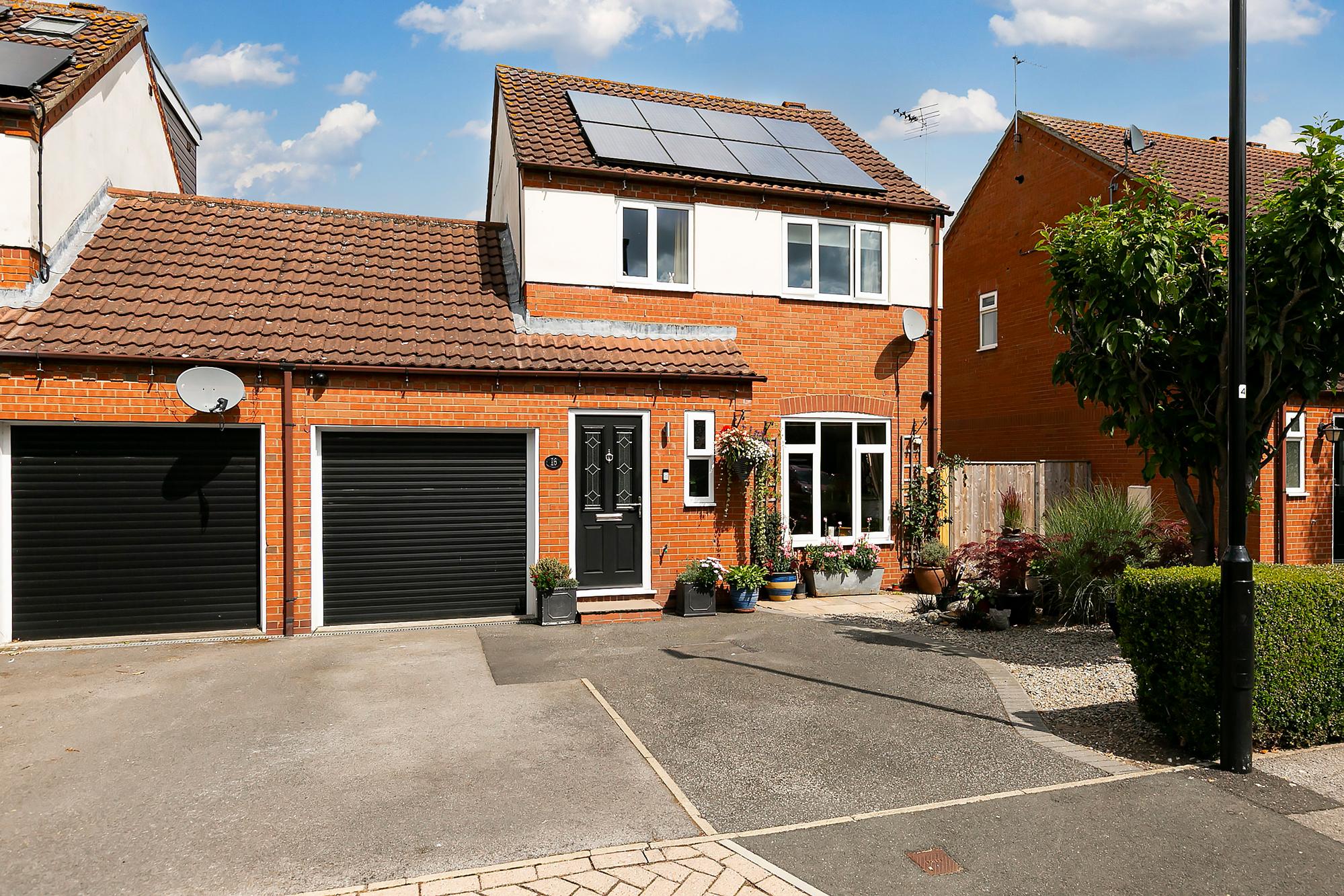 16 Riverside Close, Elvington, York