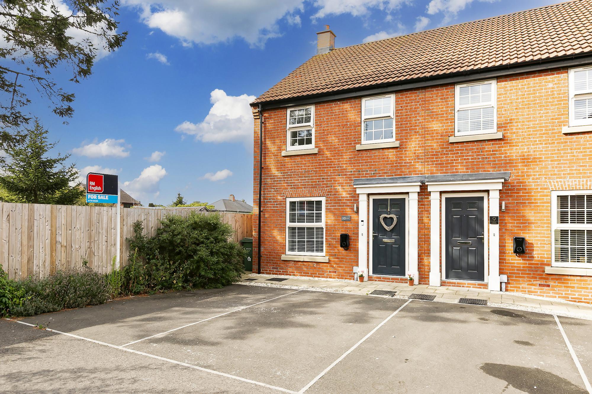 10 Lister Gardens, Market Weighton, York