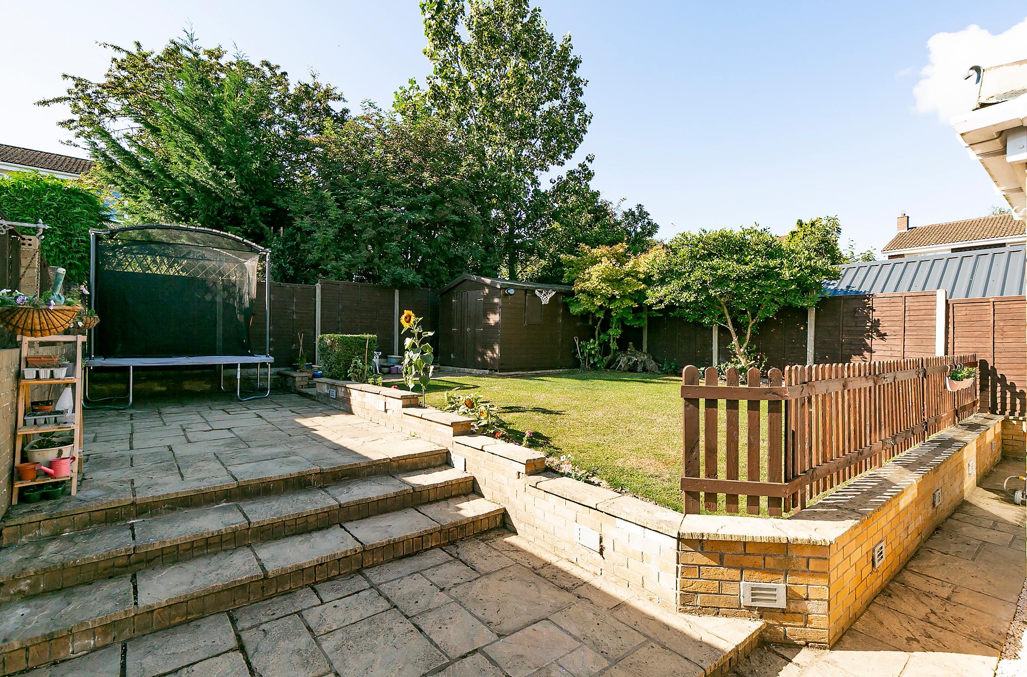 8 Orchard Drive, Middleton On The Wolds, Driffield