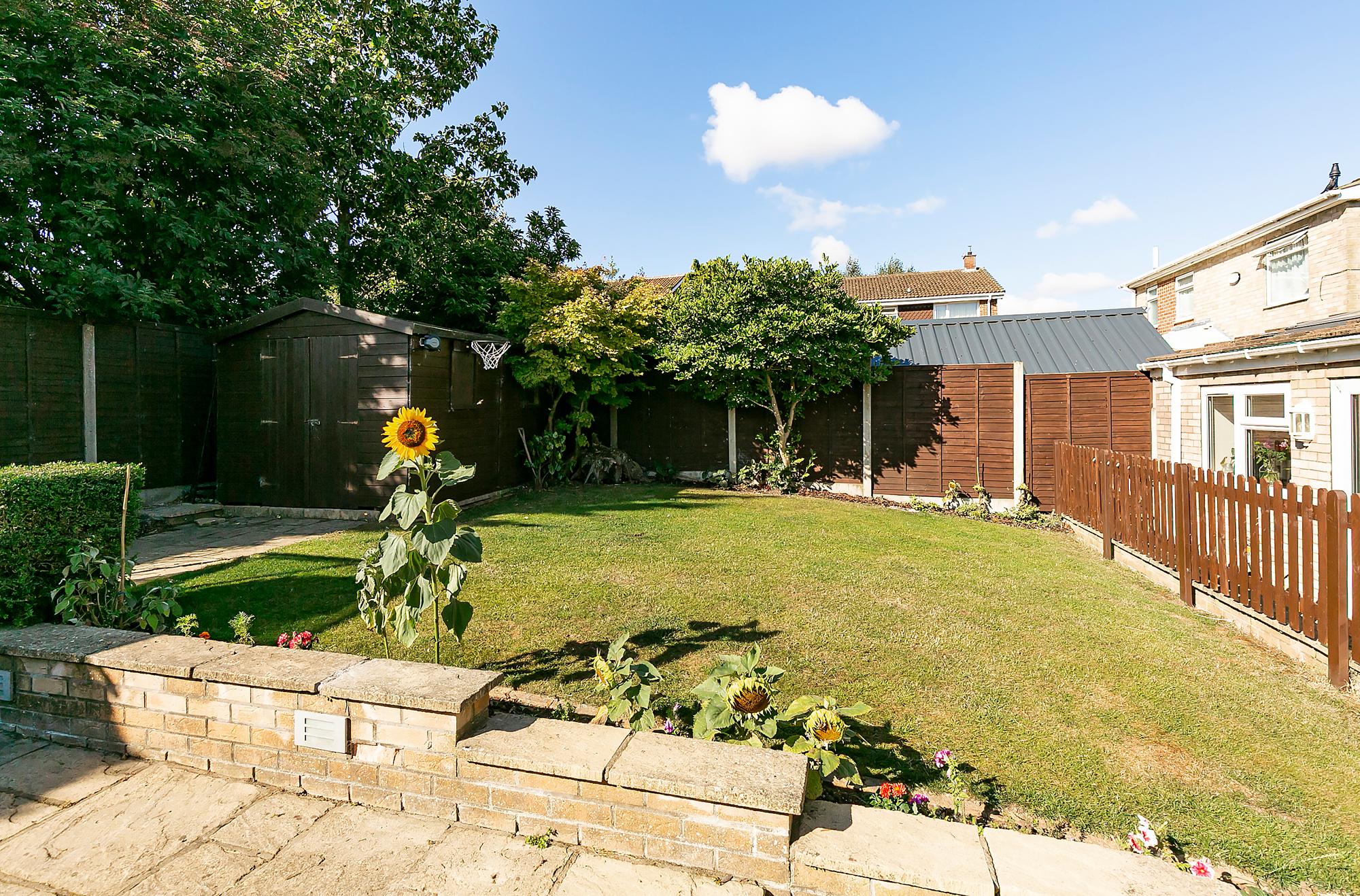 8 Orchard Drive, Middleton On The Wolds, Driffield