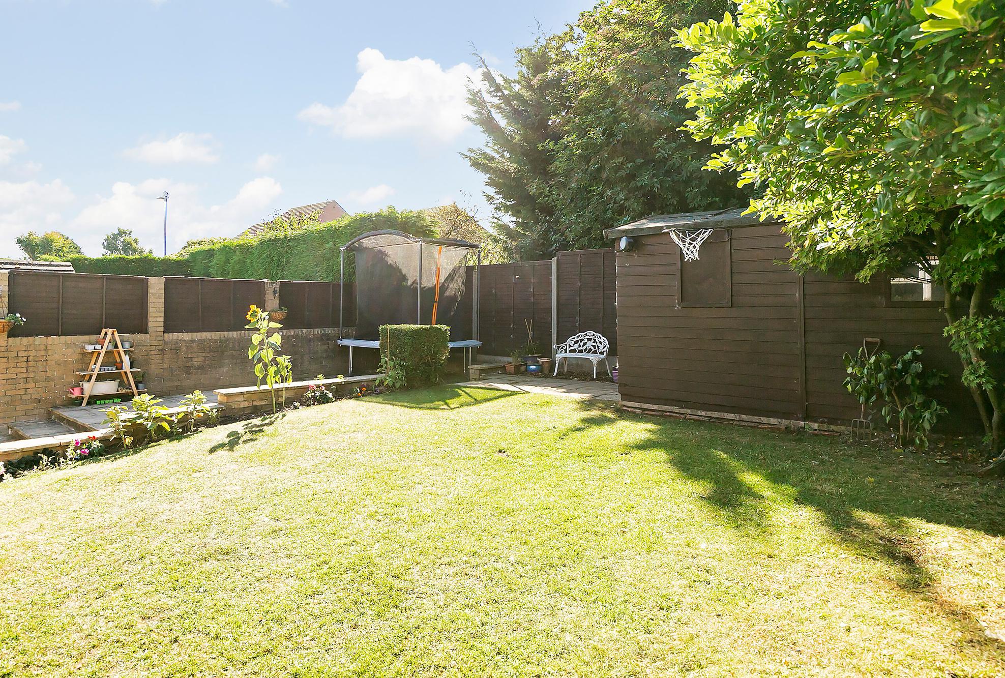 8 Orchard Drive, Middleton On The Wolds, Driffield