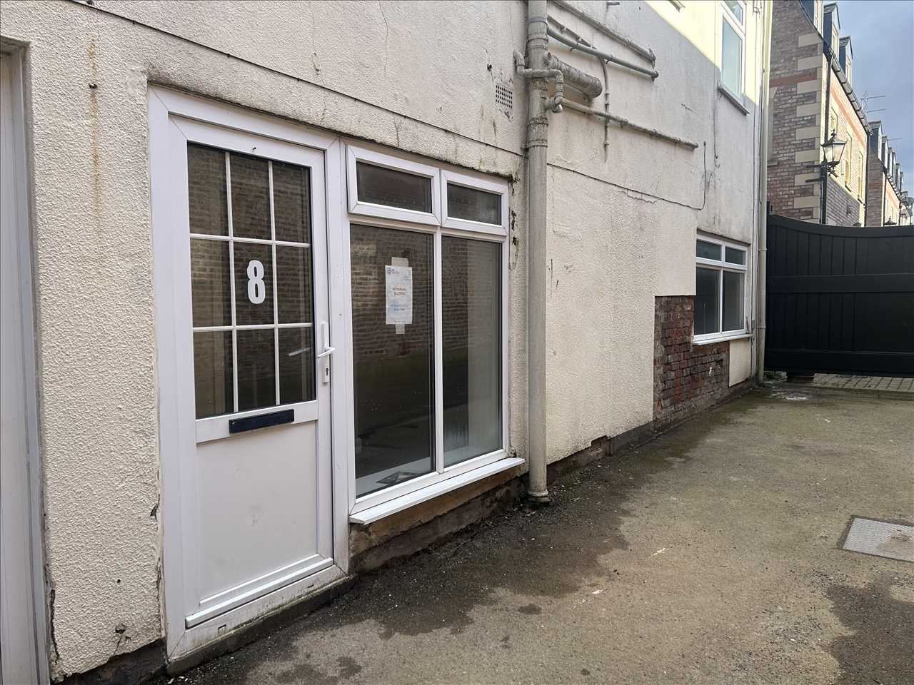 Buck Precinct, Pocklington